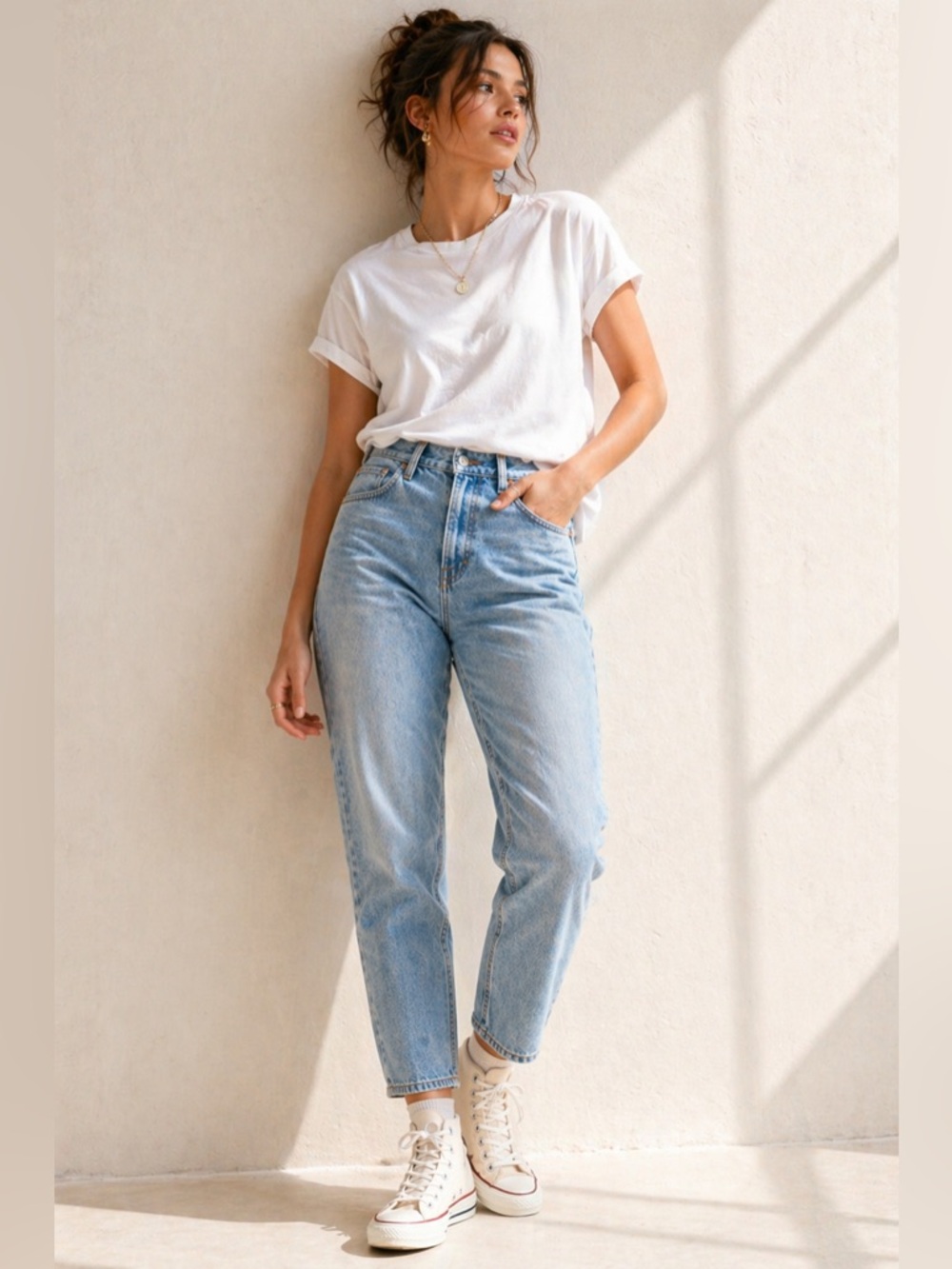 Levi’s High Waisted Mom Jeans Vintage Light Wash Tapered W31 L27 100% Cotton